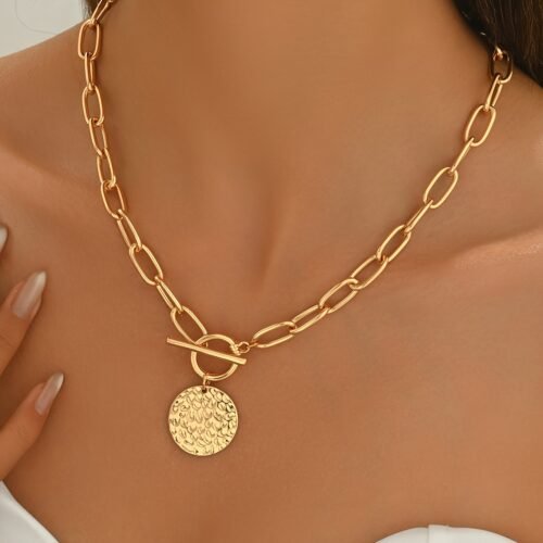 Women's Geometric Circle Pendant Necklace - Golden-Tone Chain with Intricate Detailing